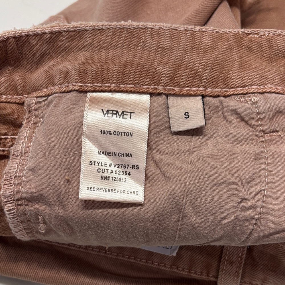 Vervet high rise Women's Frayed Brown Jean Shorts - Picture 9 of 15